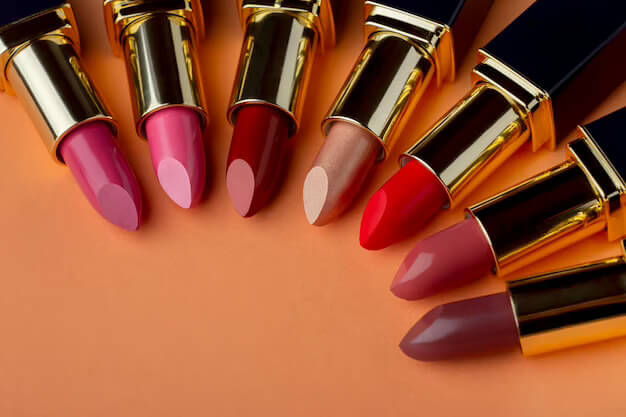 different-lipstick-shades-arrangement